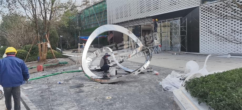 上海奉贤区新城花屿新筑楼盘雕塑项目