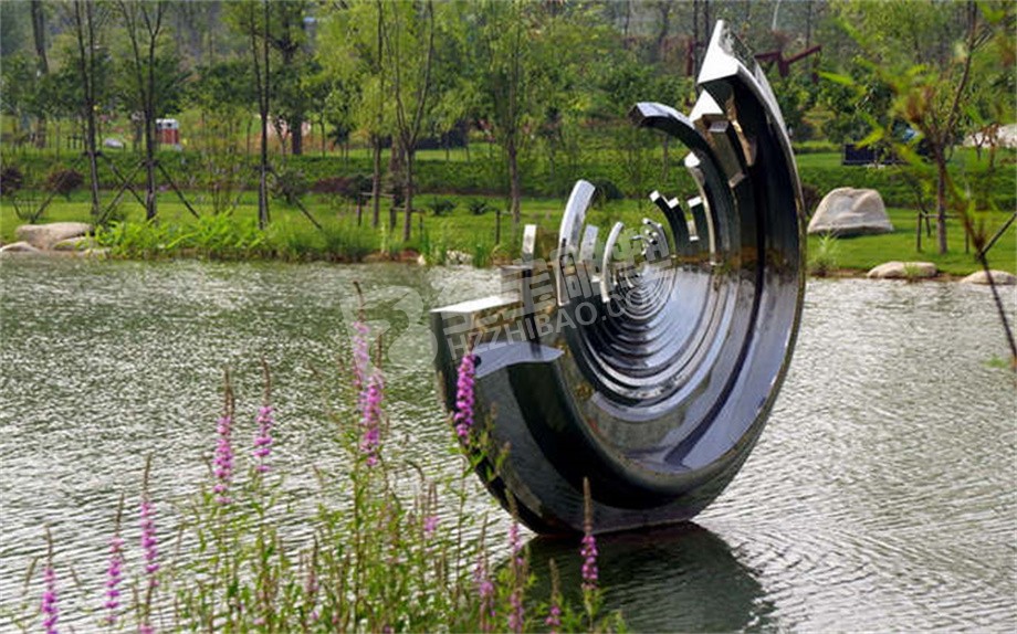 城市园林景观水池镜面创意半圆不锈钢雕塑定制