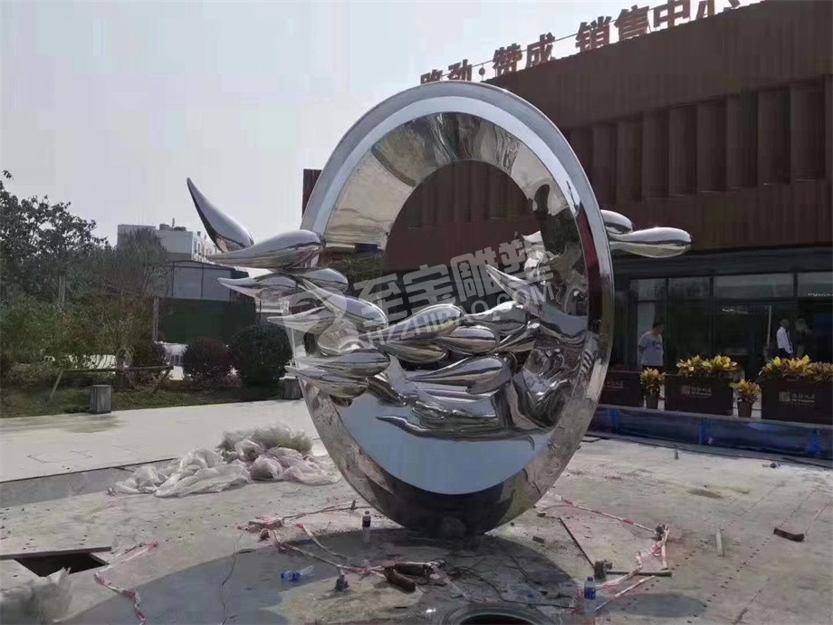 城市广场镜面创意鱼群不锈钢雕塑定制